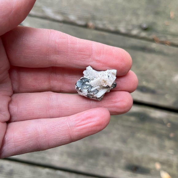 Sherry Topaz Crystals Cluster In Matrix - Picture 9 of 17